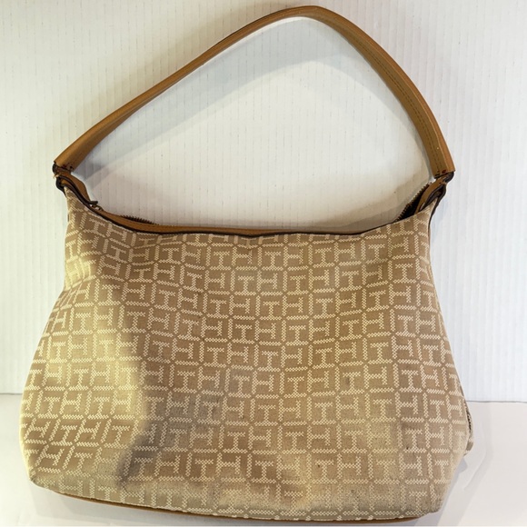 Tommy Hilfiger Navy & Logo Print Shoulder Bag – Red Zip Accent & Faux Leather - Picture 2 of 16